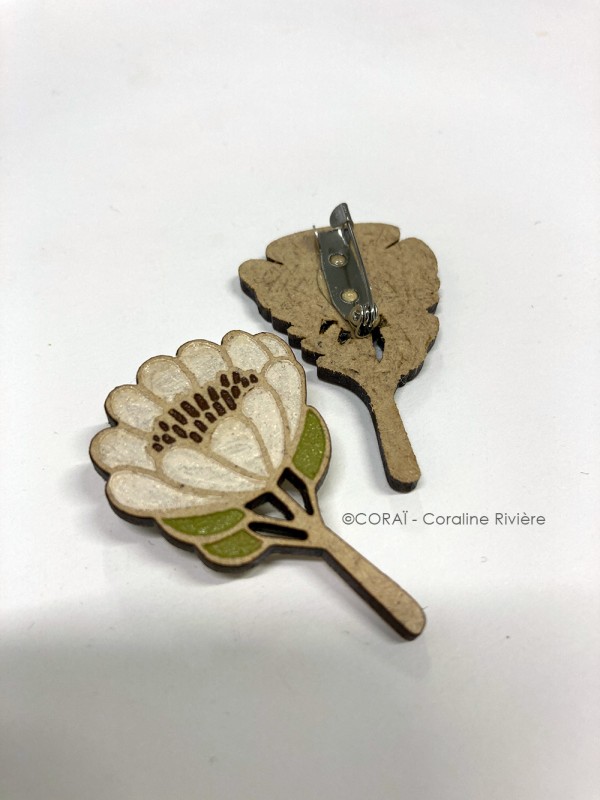 broche-fleur-blanche-2.jpg
