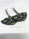 boucles-d-oreilles-en-bois-motif-rétro-fleuri-2.jpg