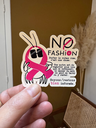 Sticker "No Fashion" ruban rose cancer du sein