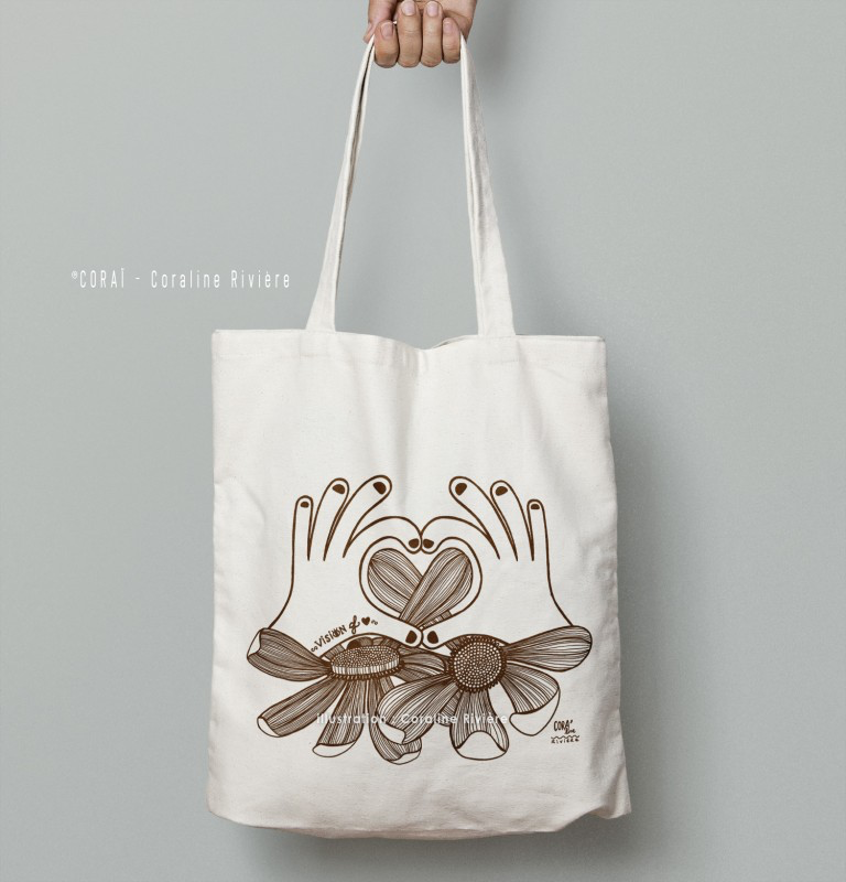 tote bag coeur avec les mains