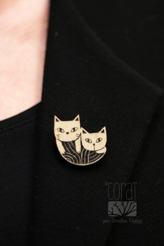 Broche chats entrelacés