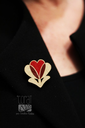 Broche fleur rétro coeur