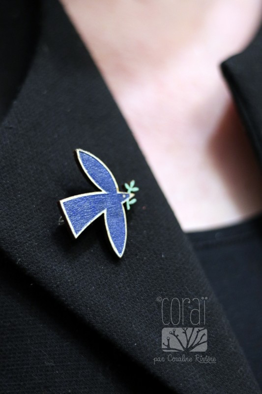 Broche oiseau bleu de la paix