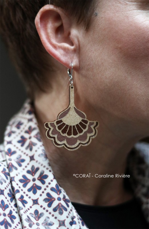 Grandes boucles d'oreilles style rétro marron et beige