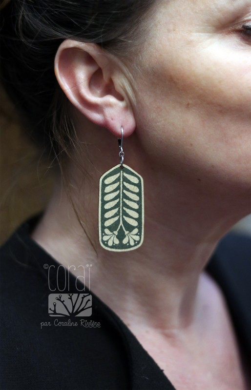 Grandes boucles d'oreilles motif feuillage vert rétro 